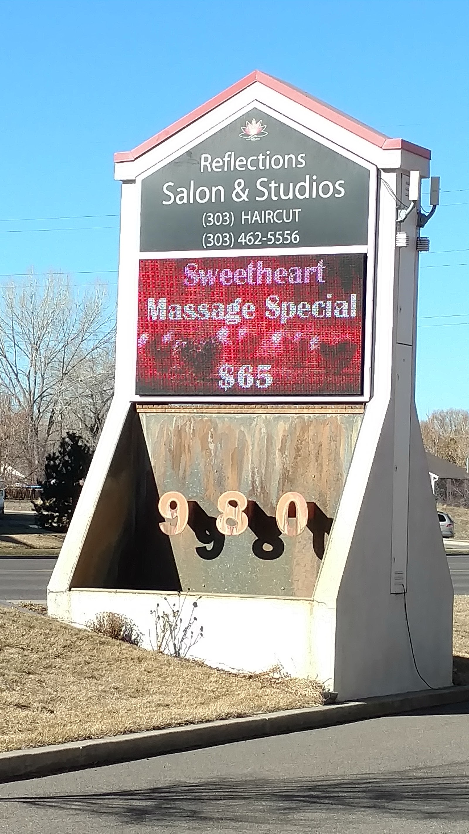 Reflections Salon & Day Spa Golden, Colorado | Beauty, Hair & Nail Salon Lakewood | Wheat Ridge | Arvada logo